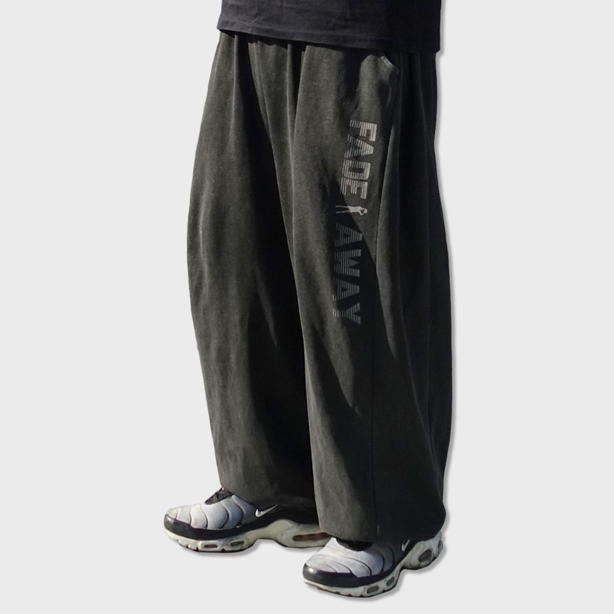 리스펙트(RESPECT) fade away pigment sweat pants