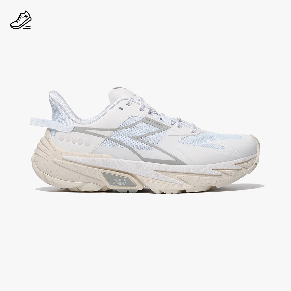 디아도라(diadora) 이큅 세스트리에-XT WHITE