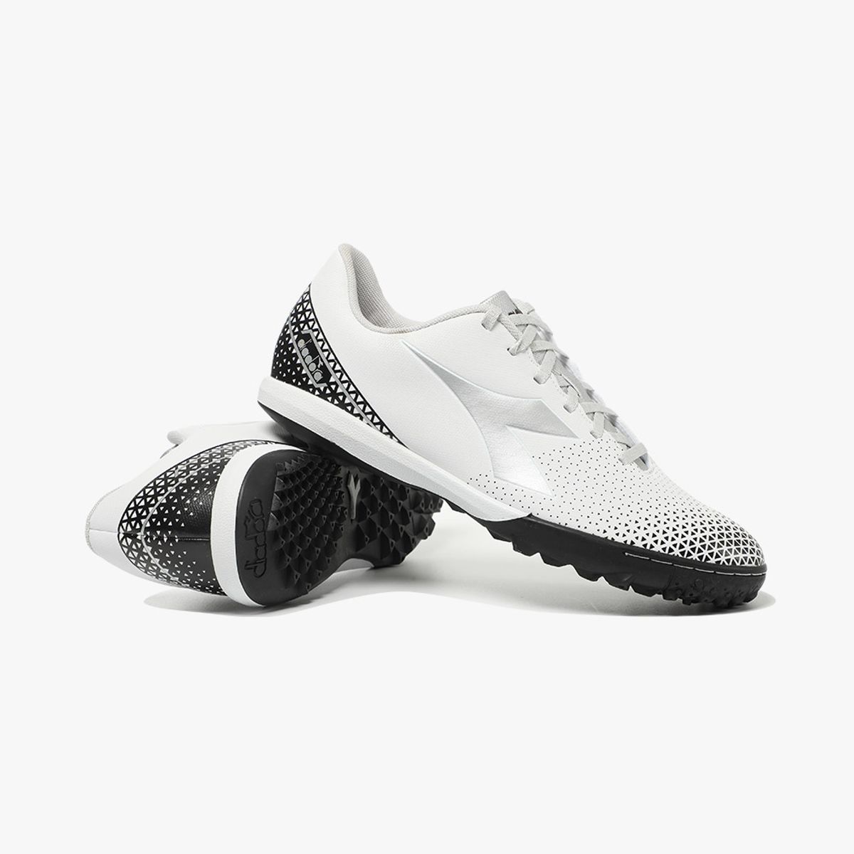 디아도라(diadora) 피치치 6 TFR WHITE