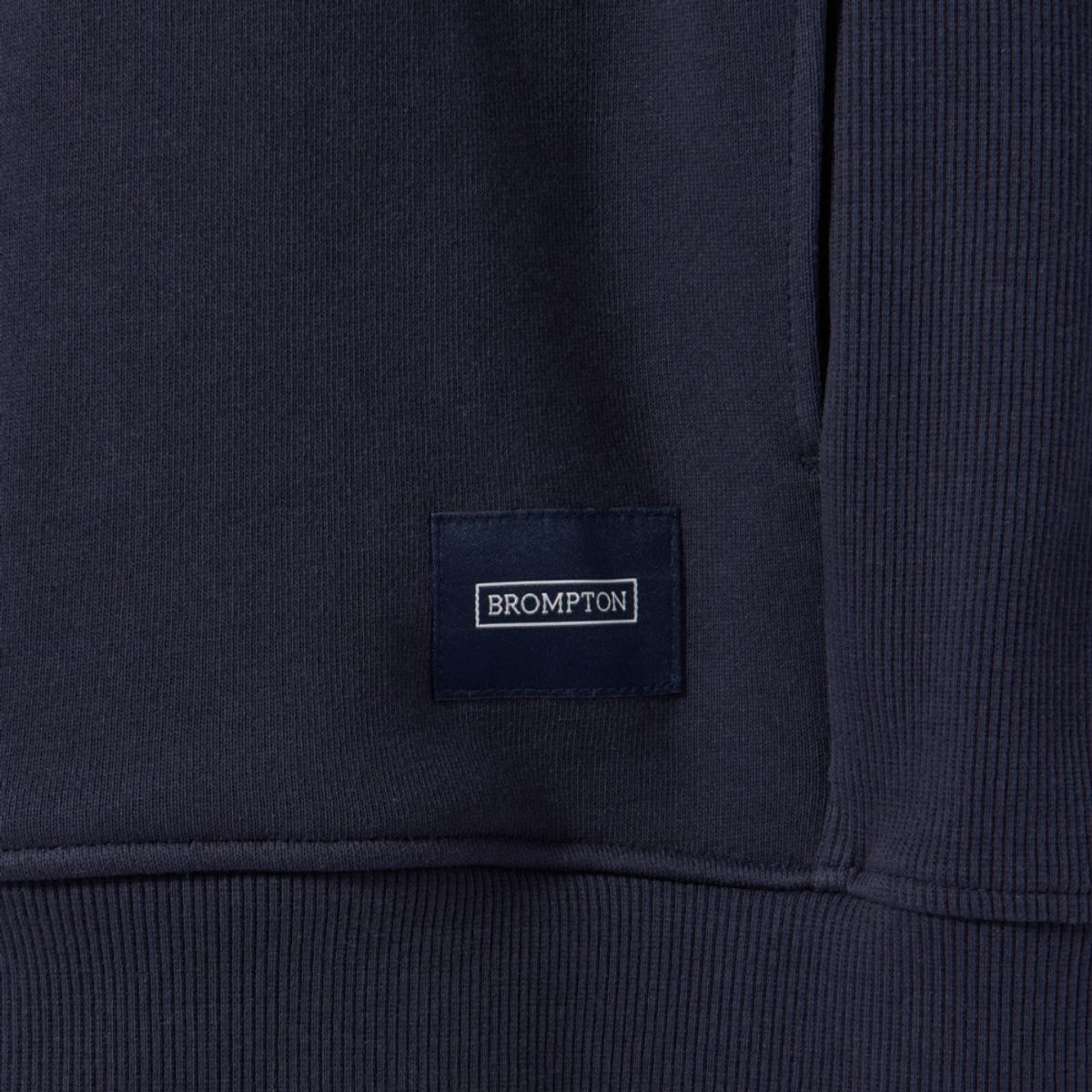 브롬톤 런던(BROMPTON LONDON) ORGANIC COTTON HALF ZIP SWEATSHIRT - NAVY (P241MSW536)