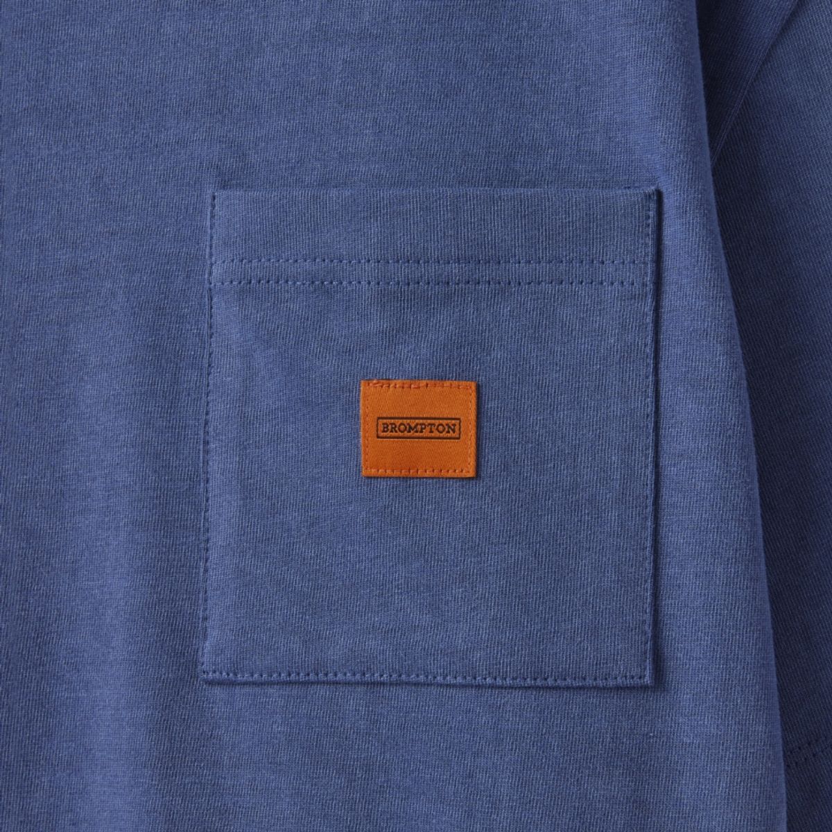브롬톤 런던(BROMPTON LONDON) 1975 PIGMENT HALF SLEEVE T-SHIRT - BLUE (P242UTS418)