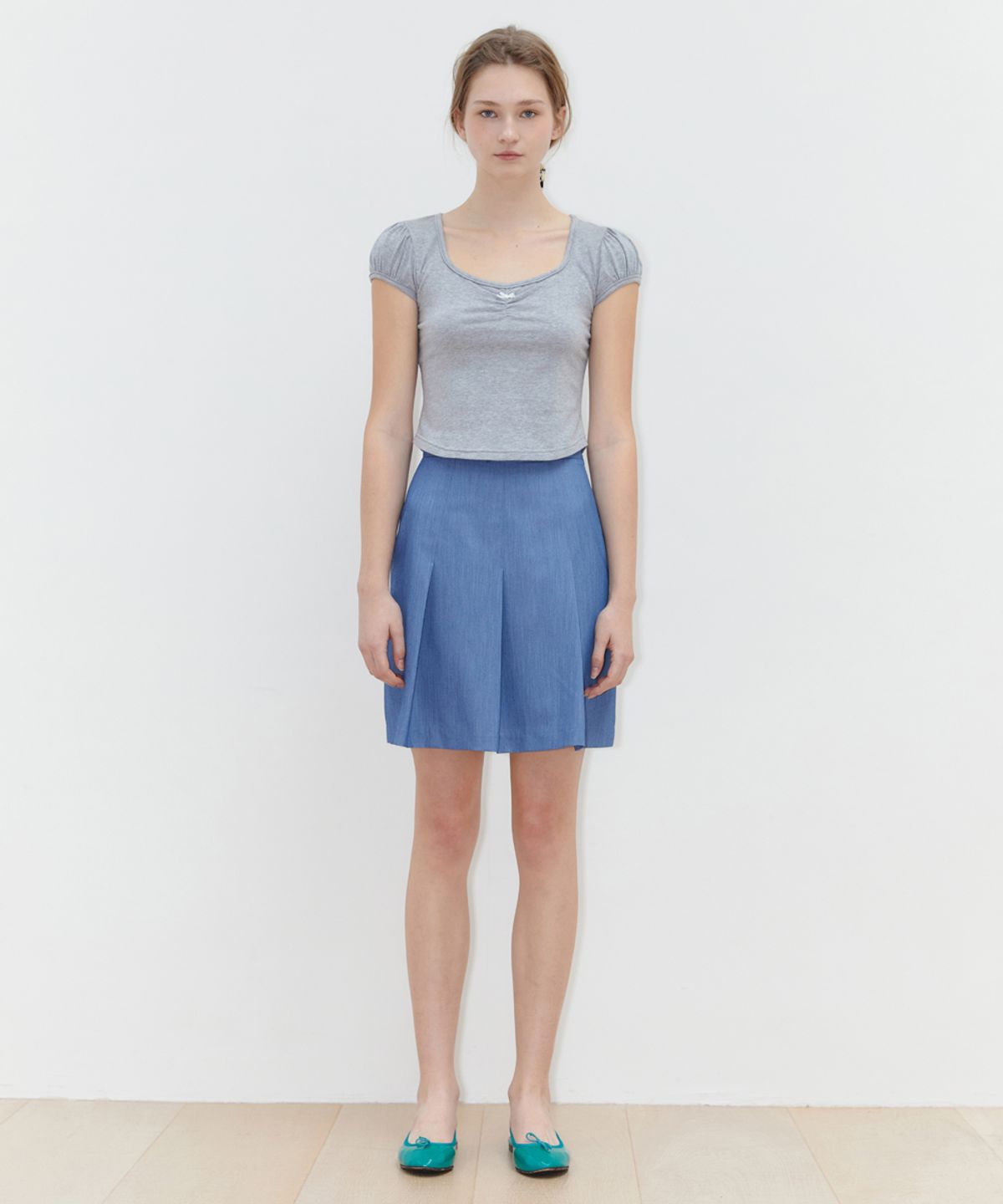 시눈(SINOON) ROUND SHIRRING T-SHIRT (MELANGE GREY)