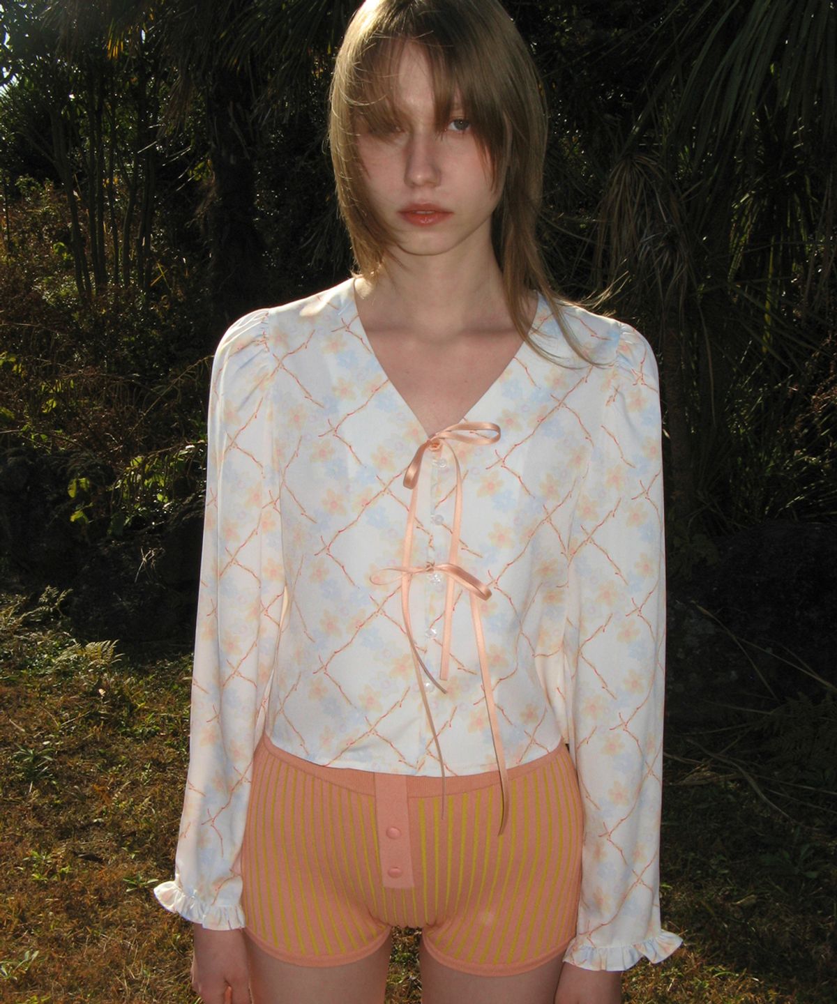 시눈(SINOON) FLOWER PATTERN BLOUSE (WHITE)
