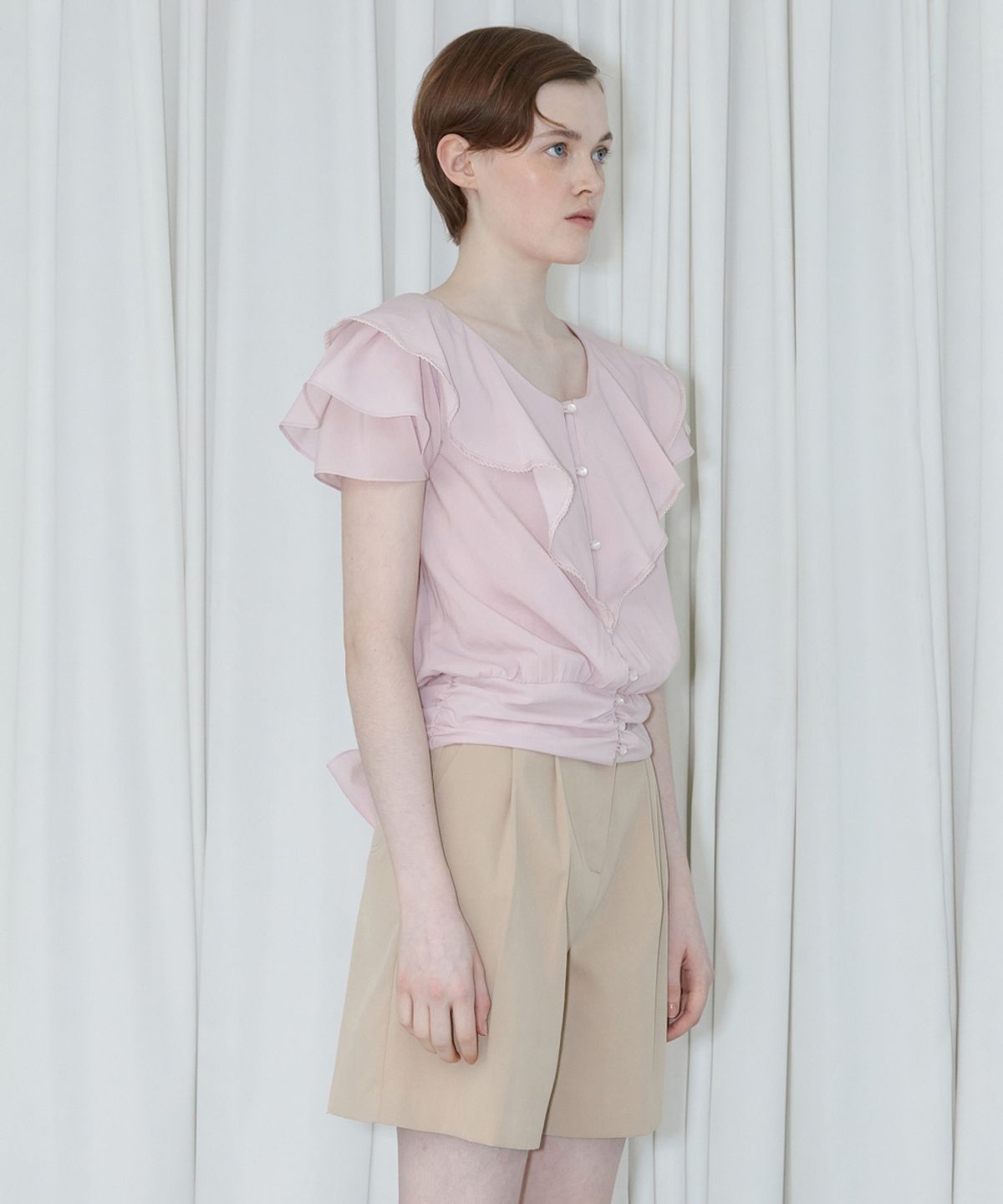 시눈(SINOON) V-NECK RUFFLE BLOUSE (LIGHT PINK)