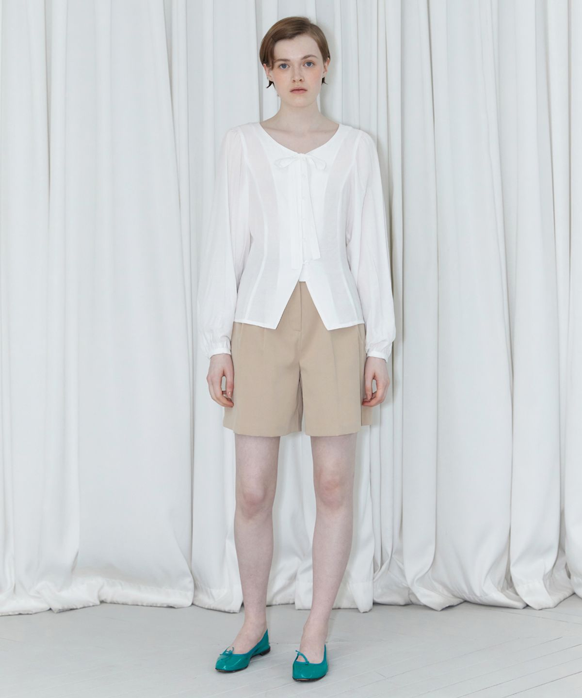 시눈(SINOON) RIBBON TIE BLOUSE (WHITE)