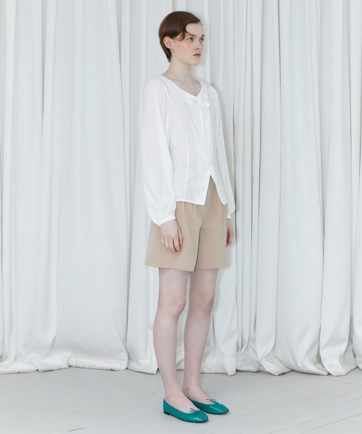 시눈(SINOON) RIBBON TIE BLOUSE (WHITE)