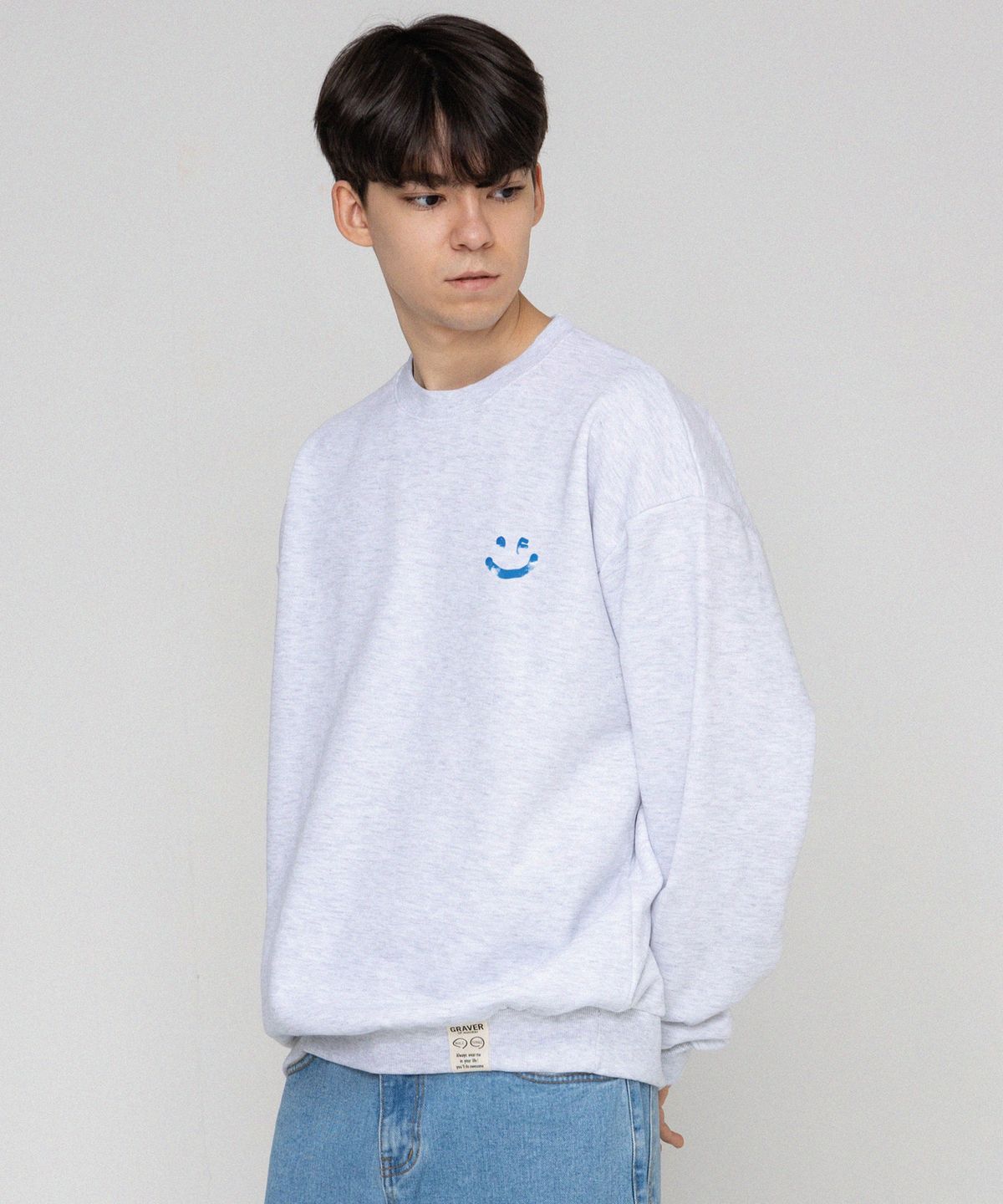 그레이버(GRAVER) [UNISEX]SKY 구름 드로잉스마일 맨투맨_멜란지화이트