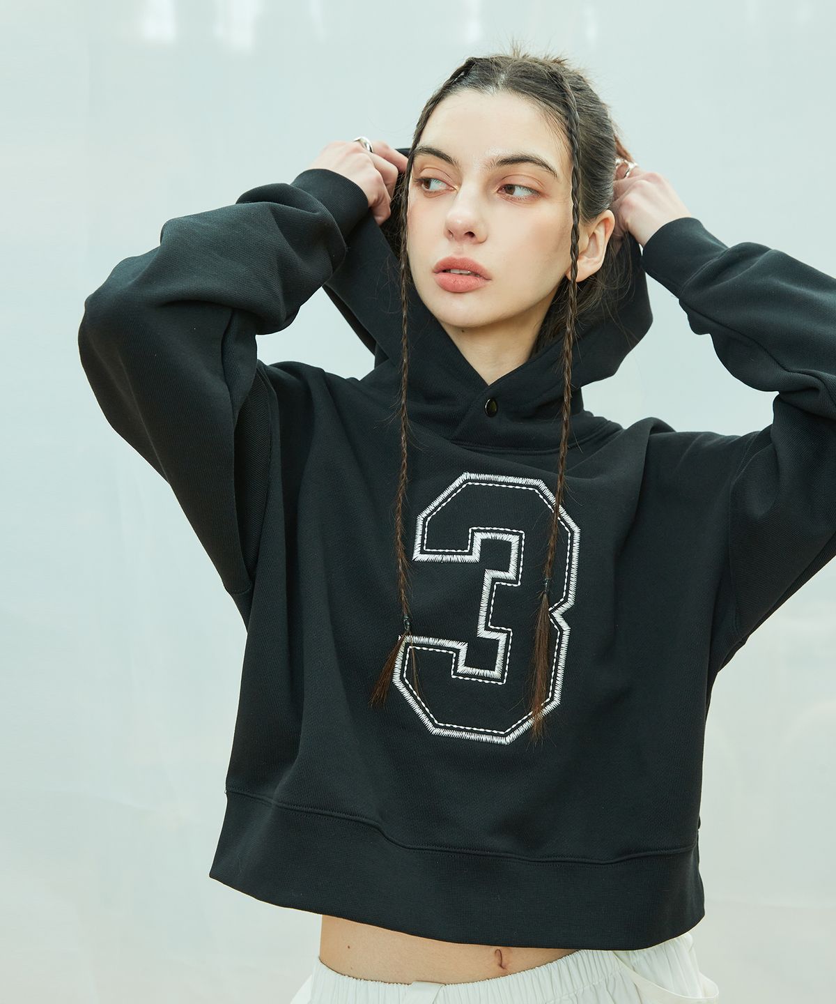 라티젠(LARTIGENT) L9 BIG NUMBER HOODIE(BLACK)