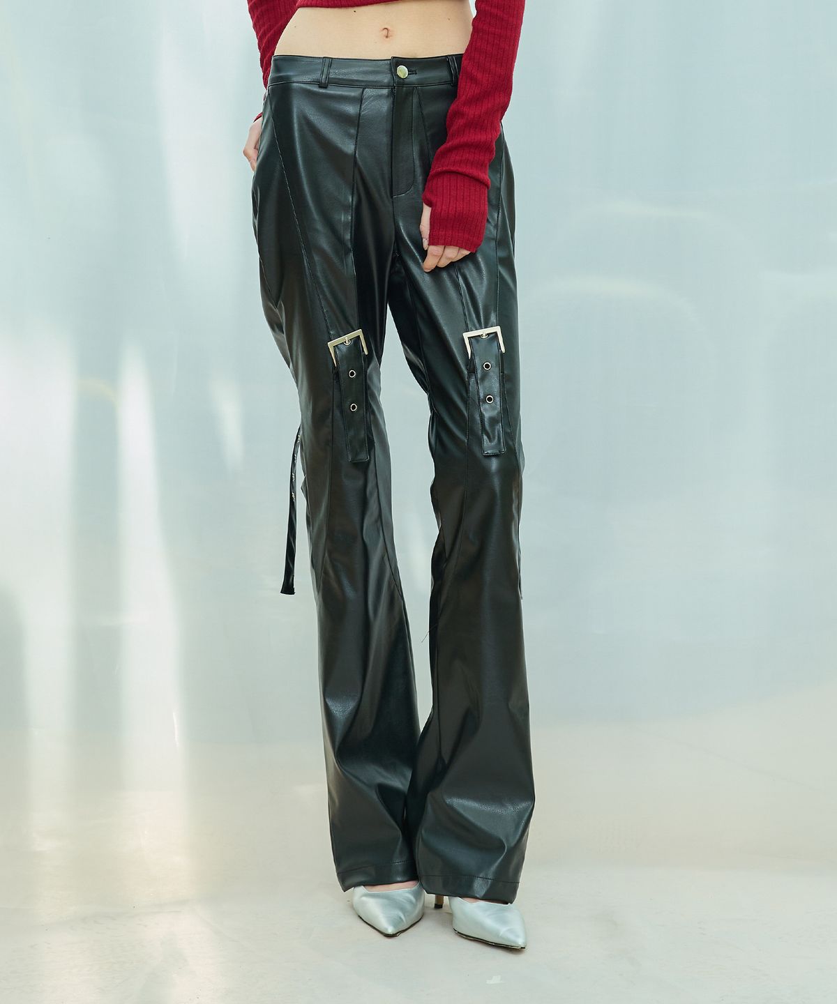 라티젠(LARTIGENT) L9 BUCKLE BOOTCUT PANTS(BLACK)