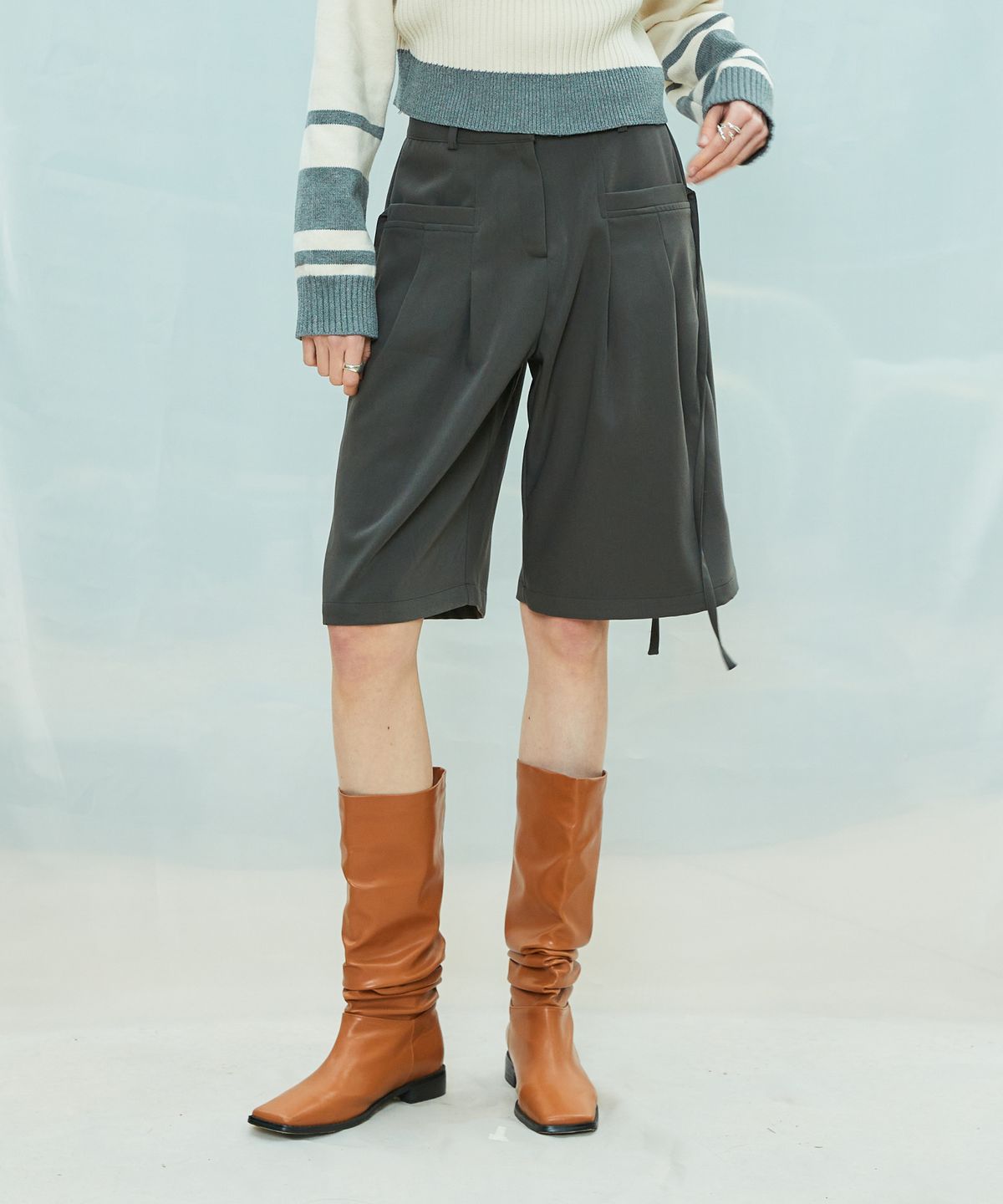 라티젠(LARTIGENT) L9 RIBBON BERMUDA PANTS(CHARCOAL)