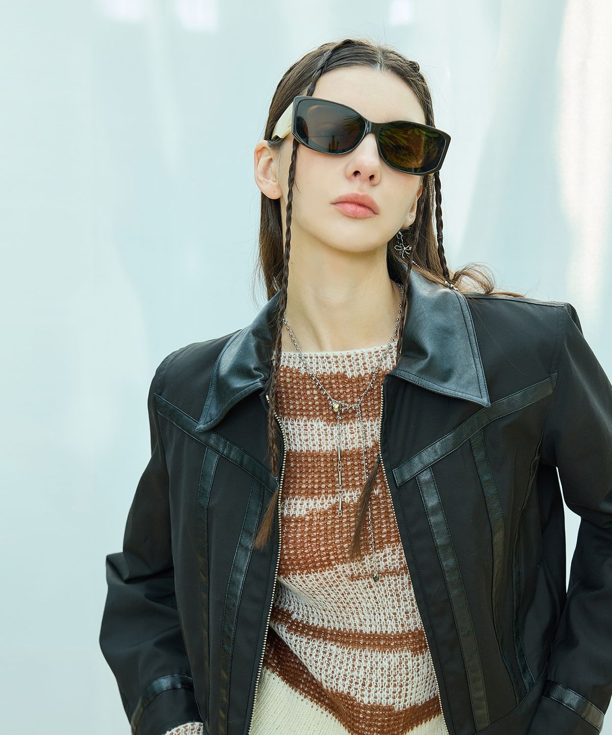 라티젠(LARTIGENT) L9 COLLAR CROP JACKET(BLACK)