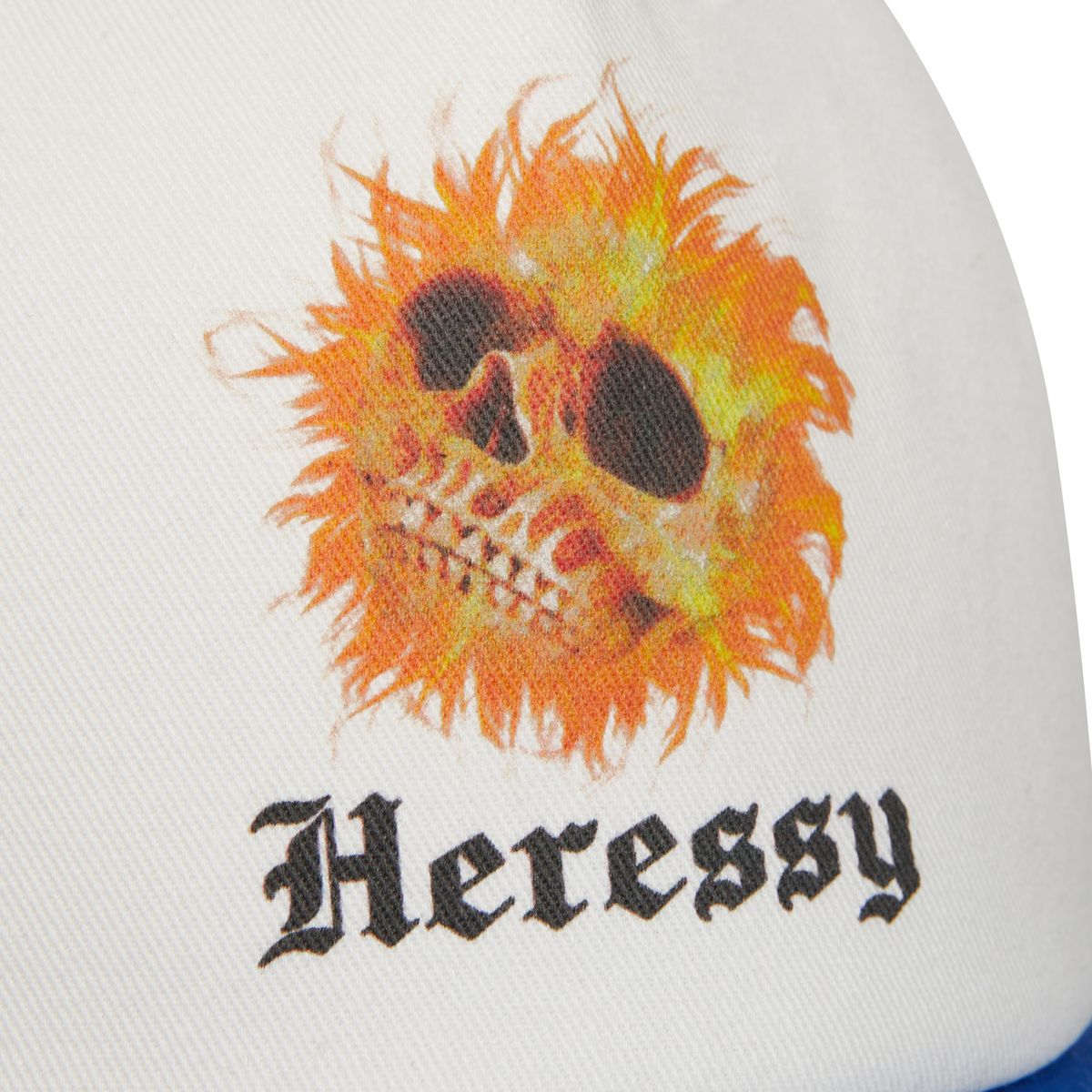 헤레시(HERESSY) FLAME SKULL TRUCKER CAP BLUE
