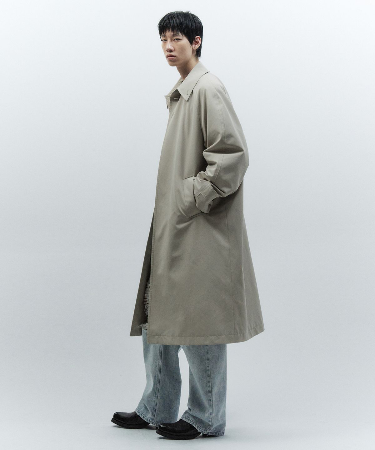 인사일런스(INSILENCE) 피그먼트 워시드 발마칸 코트 GREY BEIGE