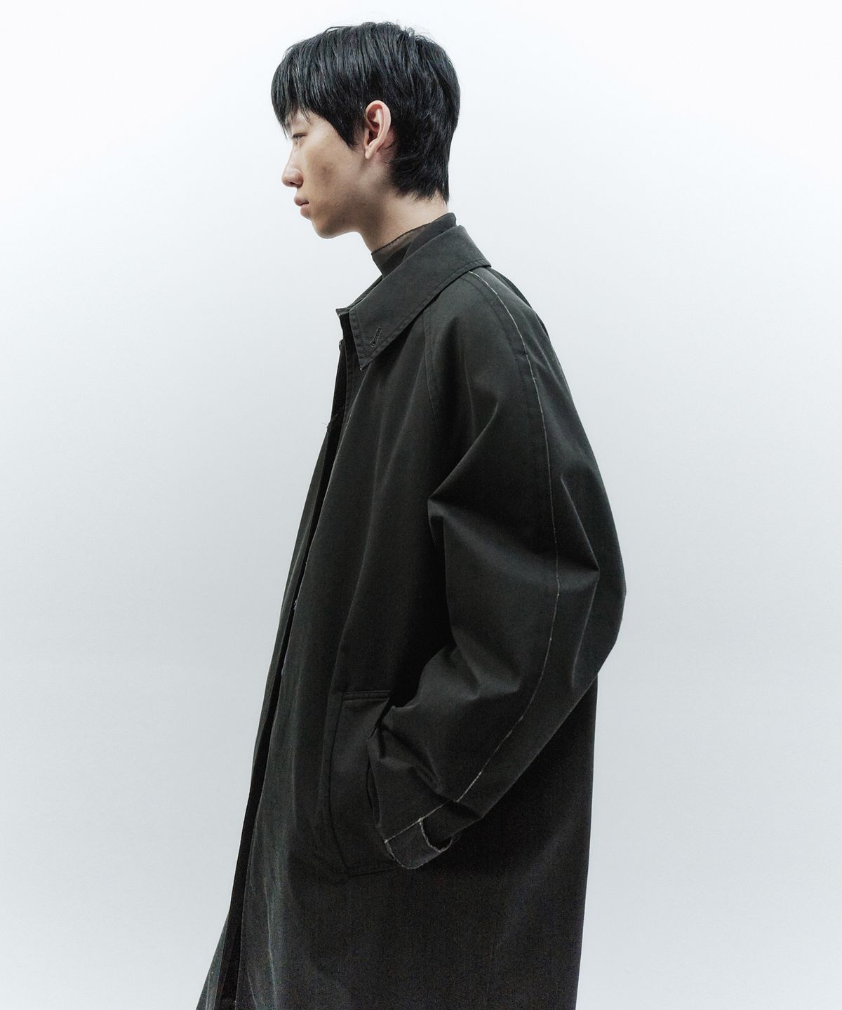 인사일런스(INSILENCE) 피그먼트 워시드 발마칸 코트 CHARCOAL