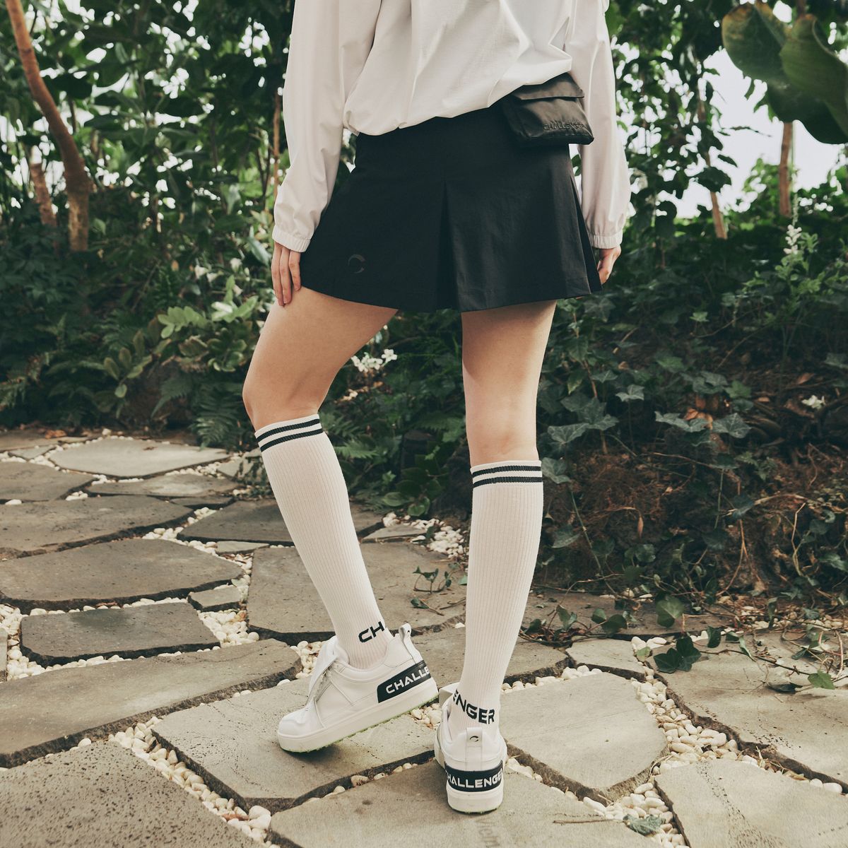 챌린저(CHALLENGER) 나일론스판 미니포켓포함 여성 맞주름 플리츠 큐롯 블랙