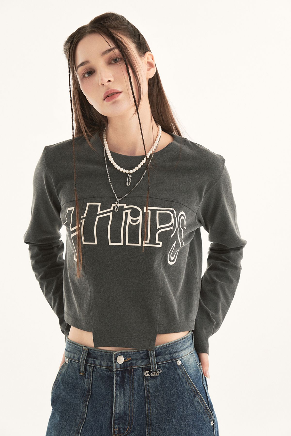 더블힙스(HHIPS) 피그먼트 컷팅 크롭탑_블랙