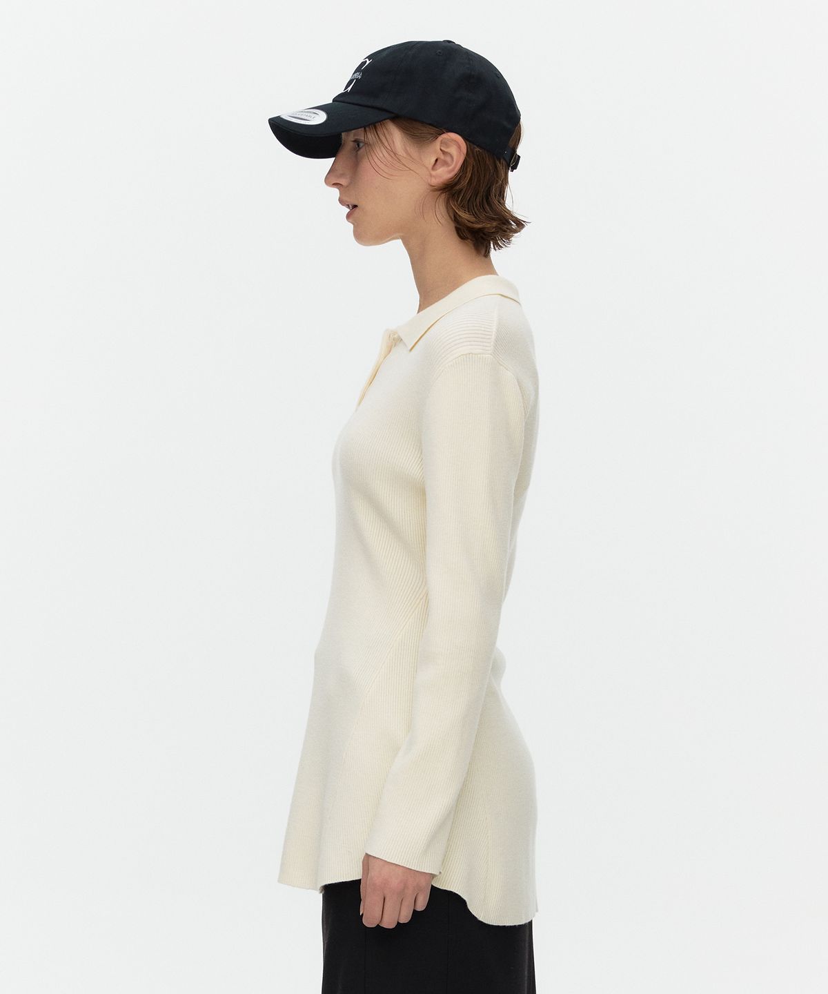 아위(AHWE) Flared Polo Sweater_IVORY