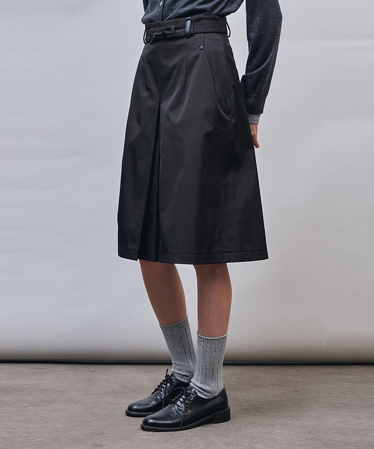 아위(AHWE) Belted Culotte_BLACK