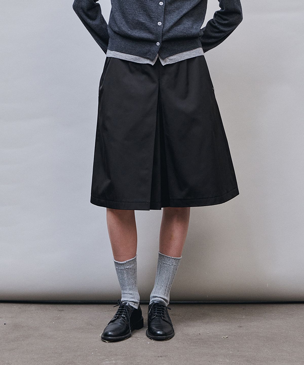 아위(AHWE) Belted Culotte_BLACK
