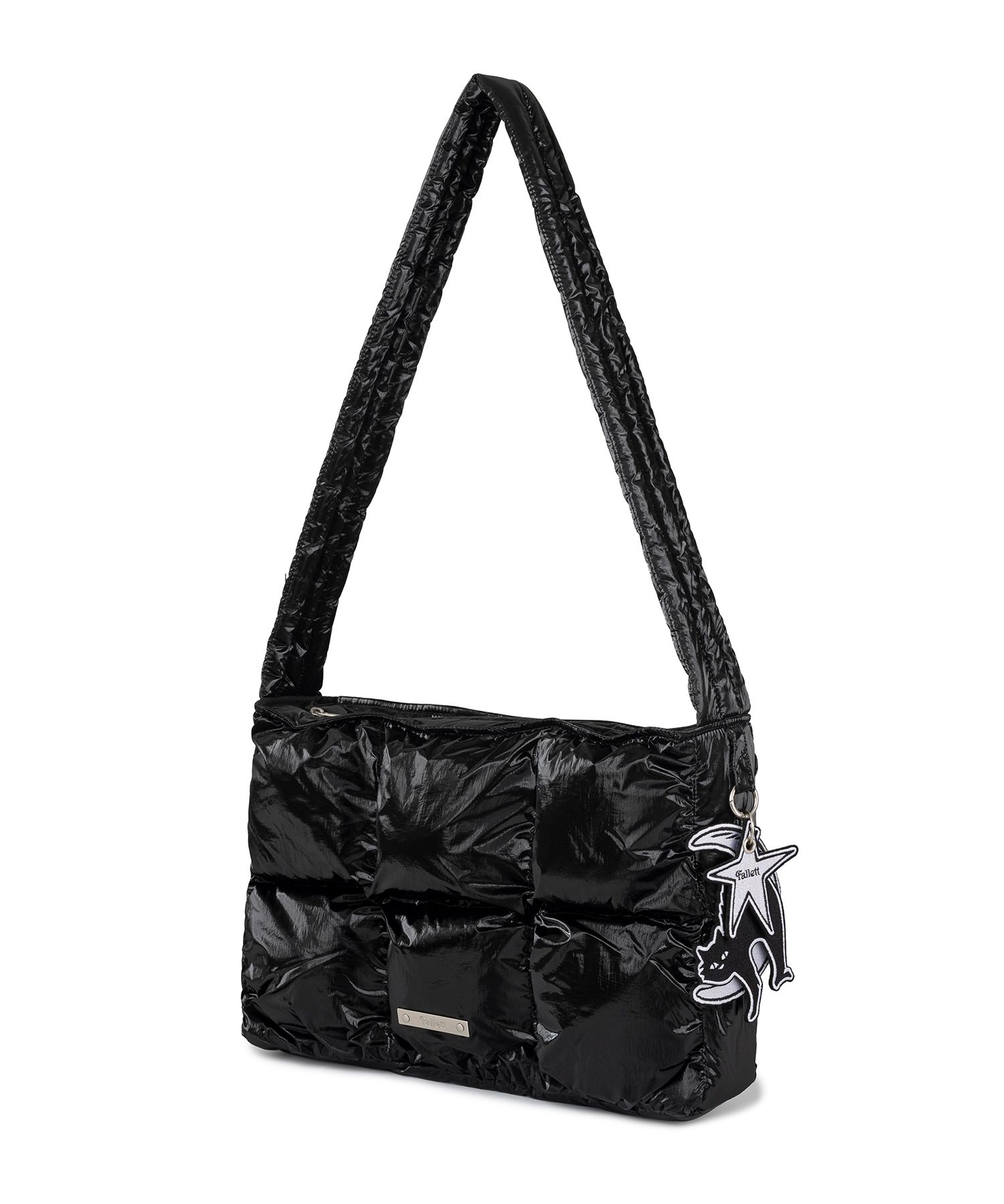 ★関税込★FALLETT★NERO BADGE PADDED BAG★ MUSINSA公式 | FALLETT Nero Badge Padded Bag Glossy Black