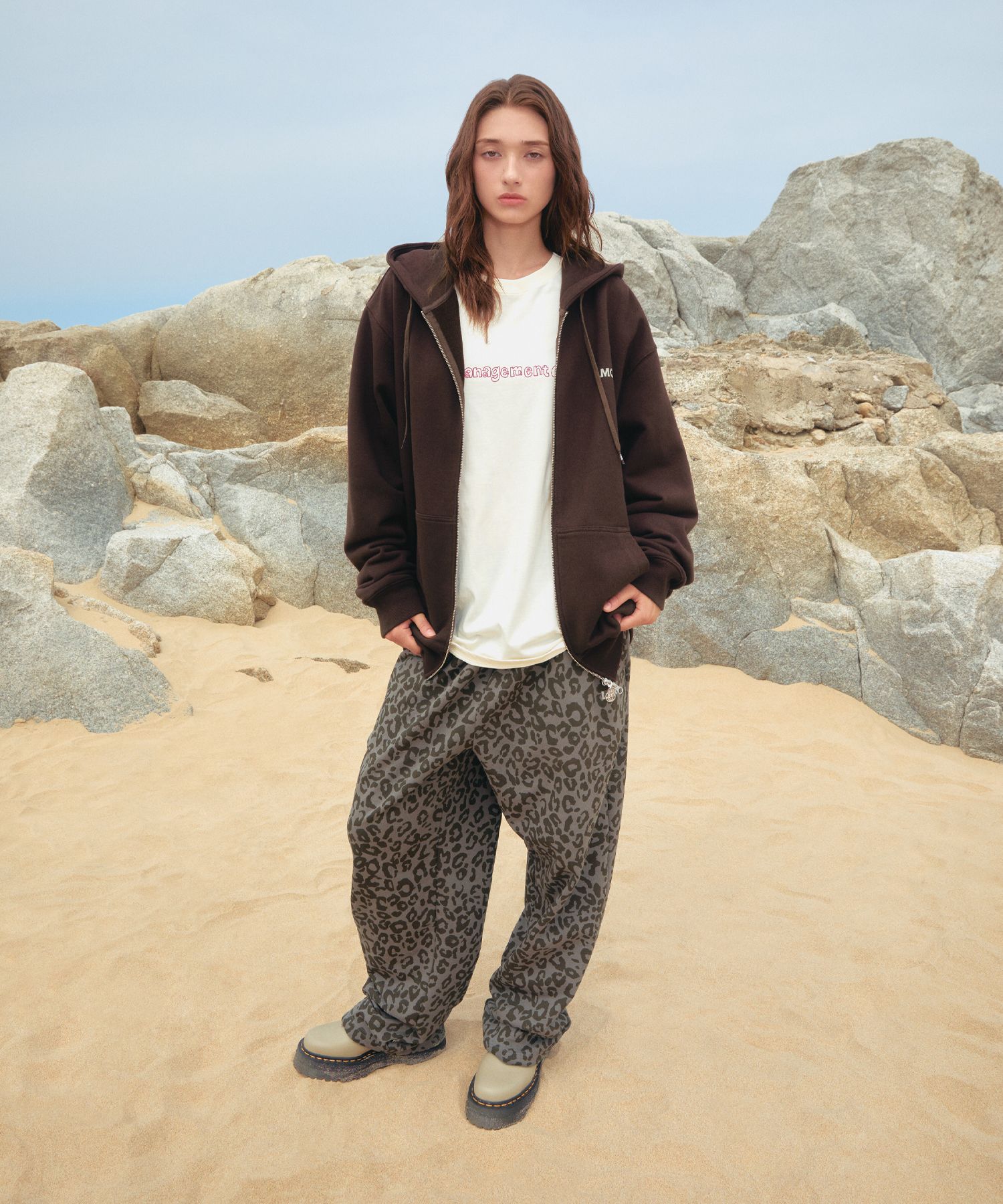 MUSINSA公式 | LMC OG ZIP-UP HOODIE black