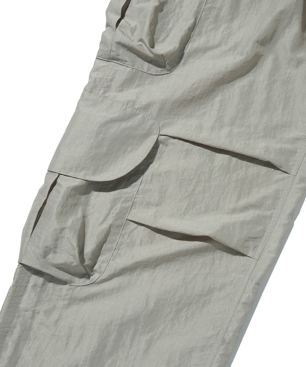 스웨이드(SUADE) NYLON CARGO PANTS [LIGHT GRAY]