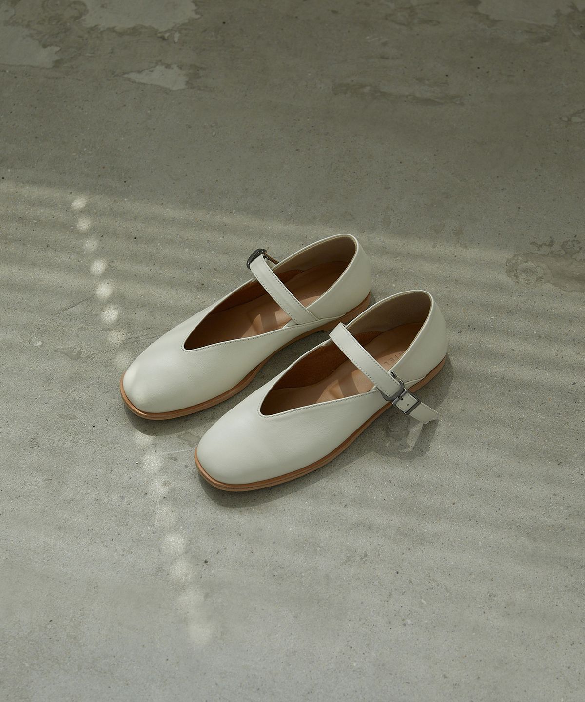 키에레이(CHIELEI) MARY JANE FLAT [C3S02 IV]