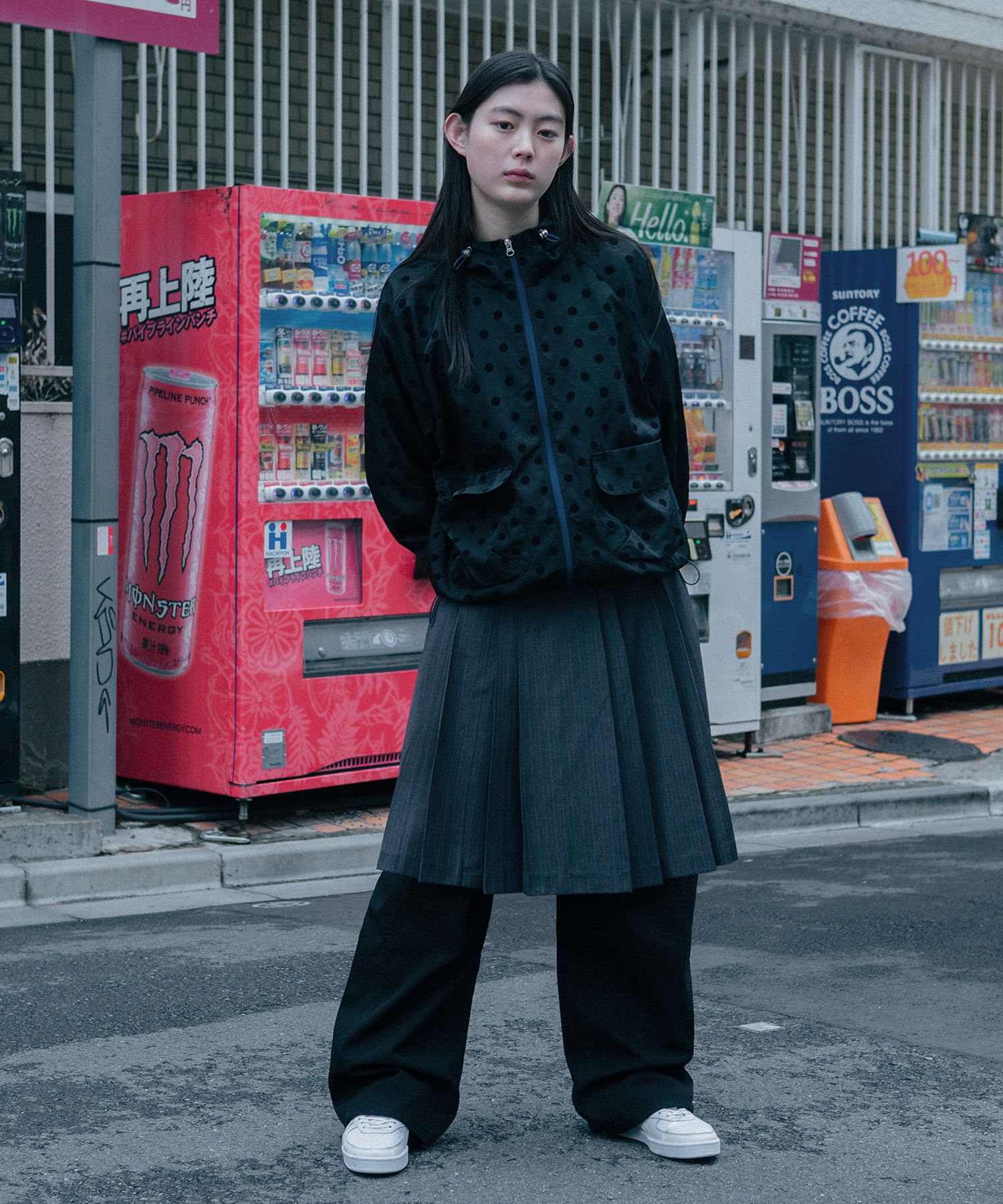 MUSINSA | OHESHIO dot frill hooded windbreaker jumper (black)