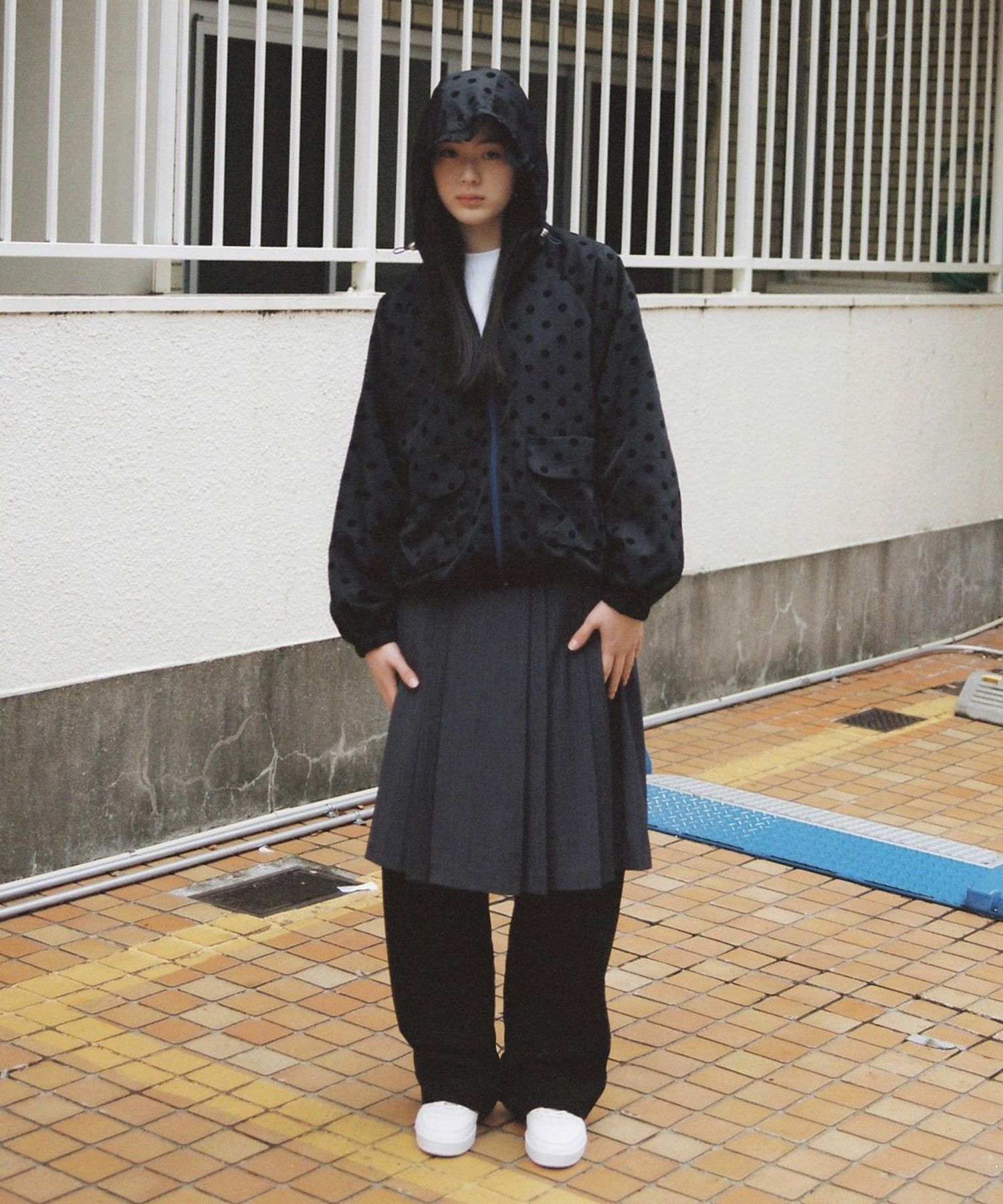 【OHESHIO】 dot frill hooded windbreaker jumper 送料関税込み ◇OHESHIO◇ dot frill hooded windbreaker jumper navy