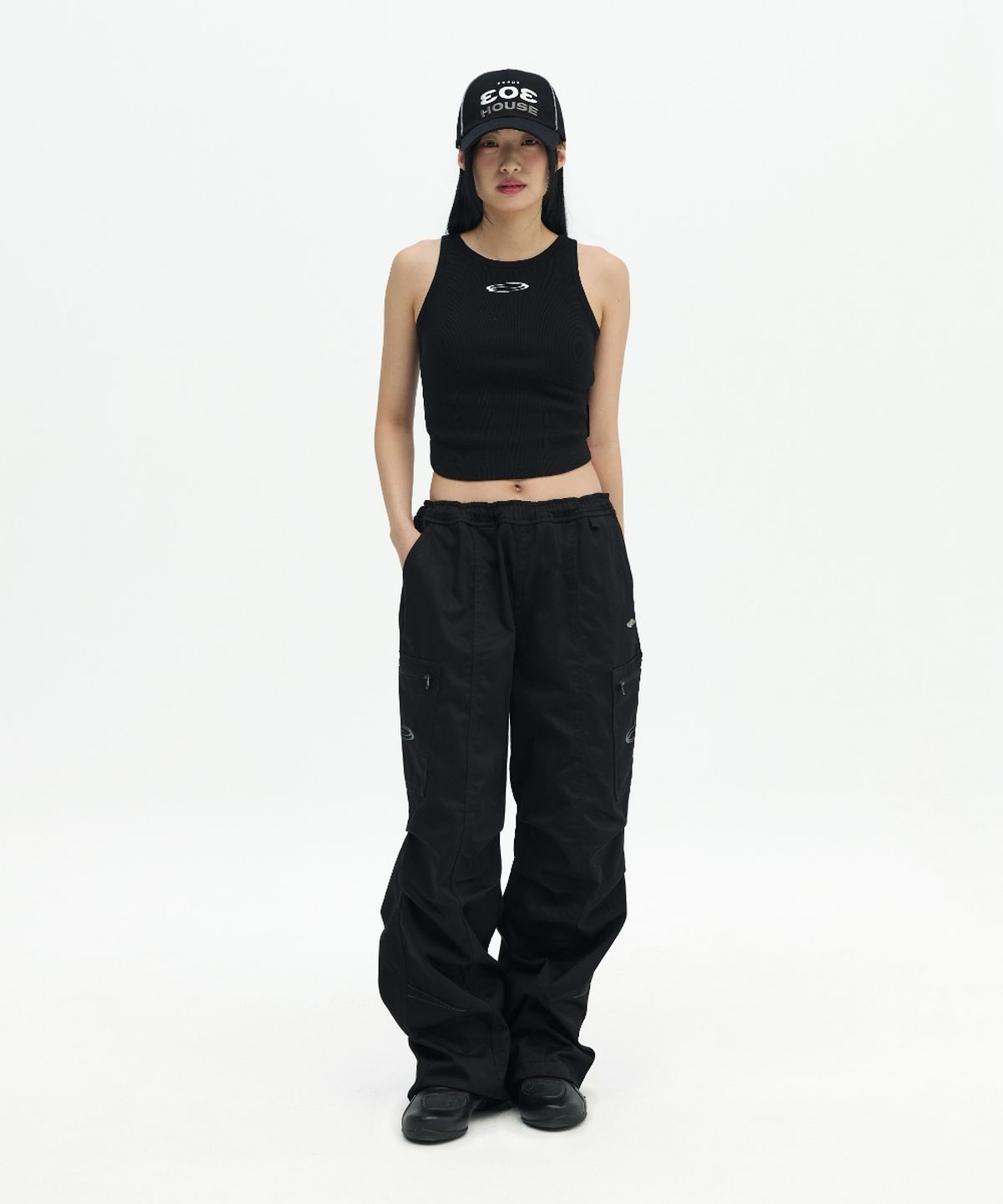 오프닝프로젝트(OPENING PROJECT) Drawstring Cargo Pant - Black