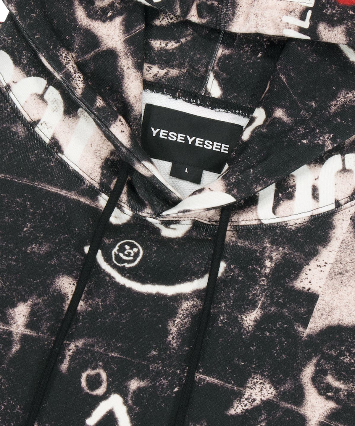예스아이씨(YESEYESEE) PJW Art Hoodie Black