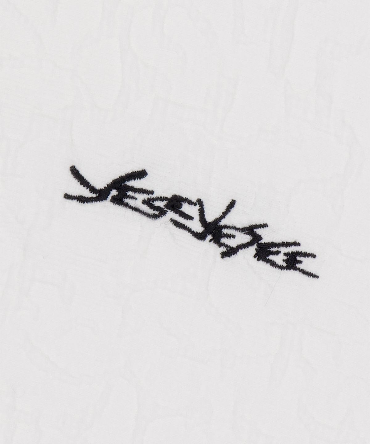 예스아이씨(YESEYESEE) Abstract Jacquard Zip Jacket White