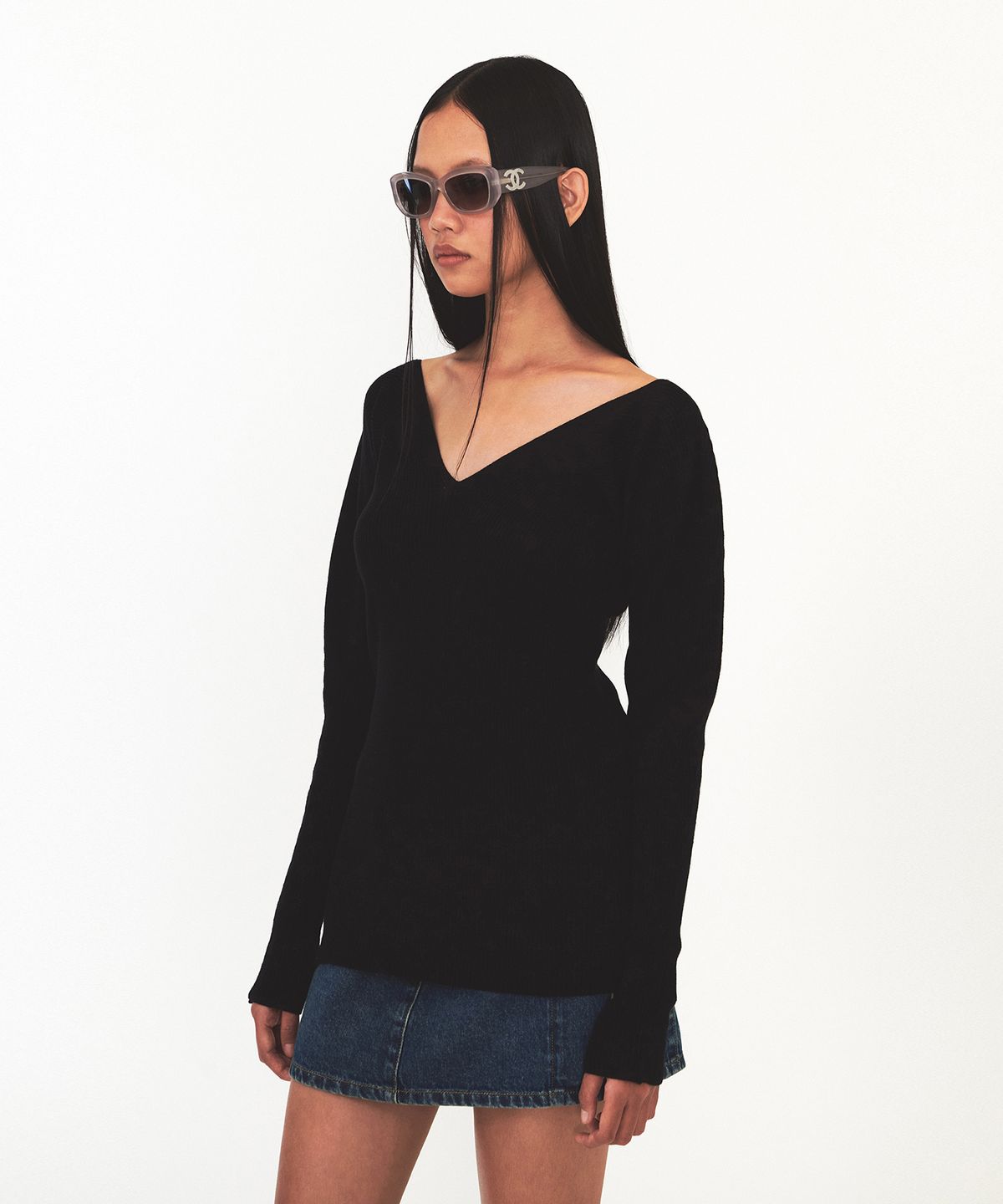 다이애그널(DIAGONAL) V NECK SILHOUETTE CARDIGAN (black)