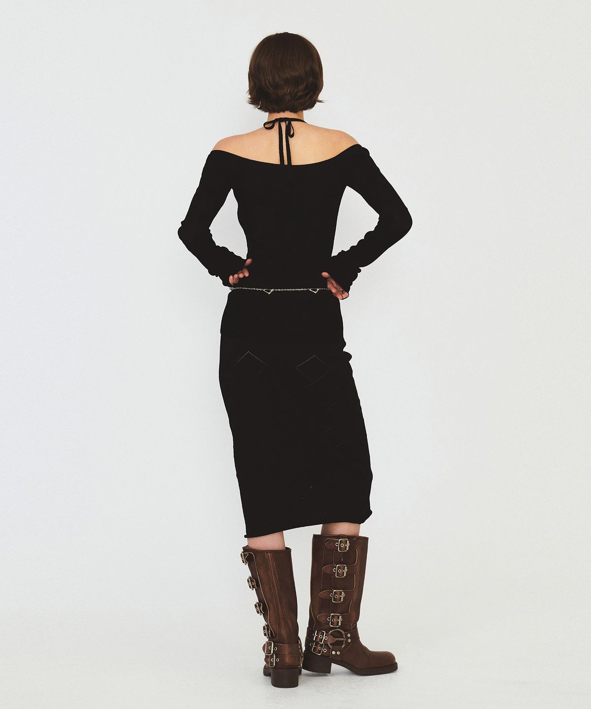 다이애그널(DIAGONAL) OFF SHOULDER STRAP KNIT (black)