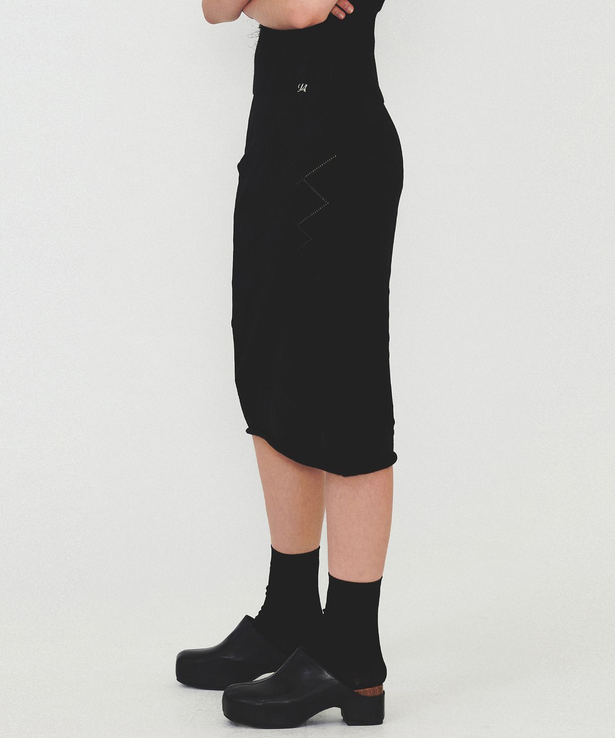 다이애그널(DIAGONAL) ARGYLE PATTERN KNIT SKIRT (black)