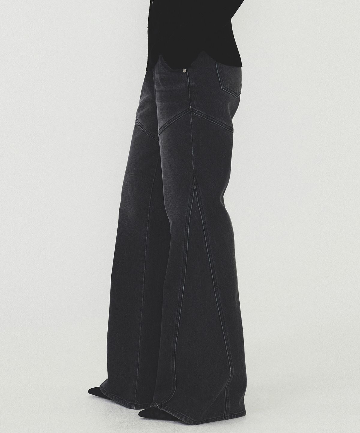 다이애그널(DIAGONAL) DIAGONAL BOOTS CUT DENIM PANTS (black)
