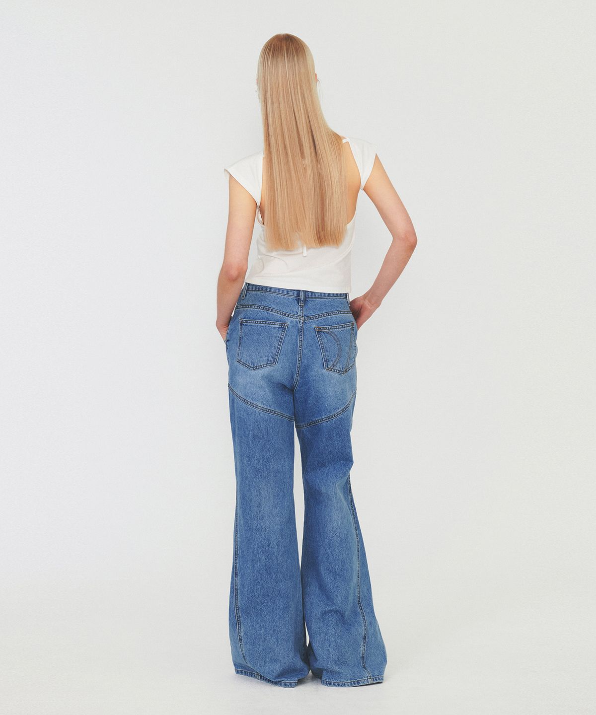 다이애그널(DIAGONAL) DIAGONAL BOOTS CUT DENIM PANTS (light blue)