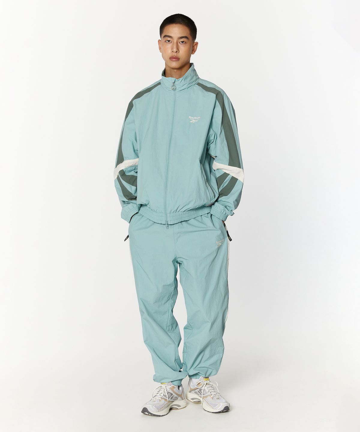 리복(REEBOK) 레전드 웜업 윈드 브레이커 - 민트
