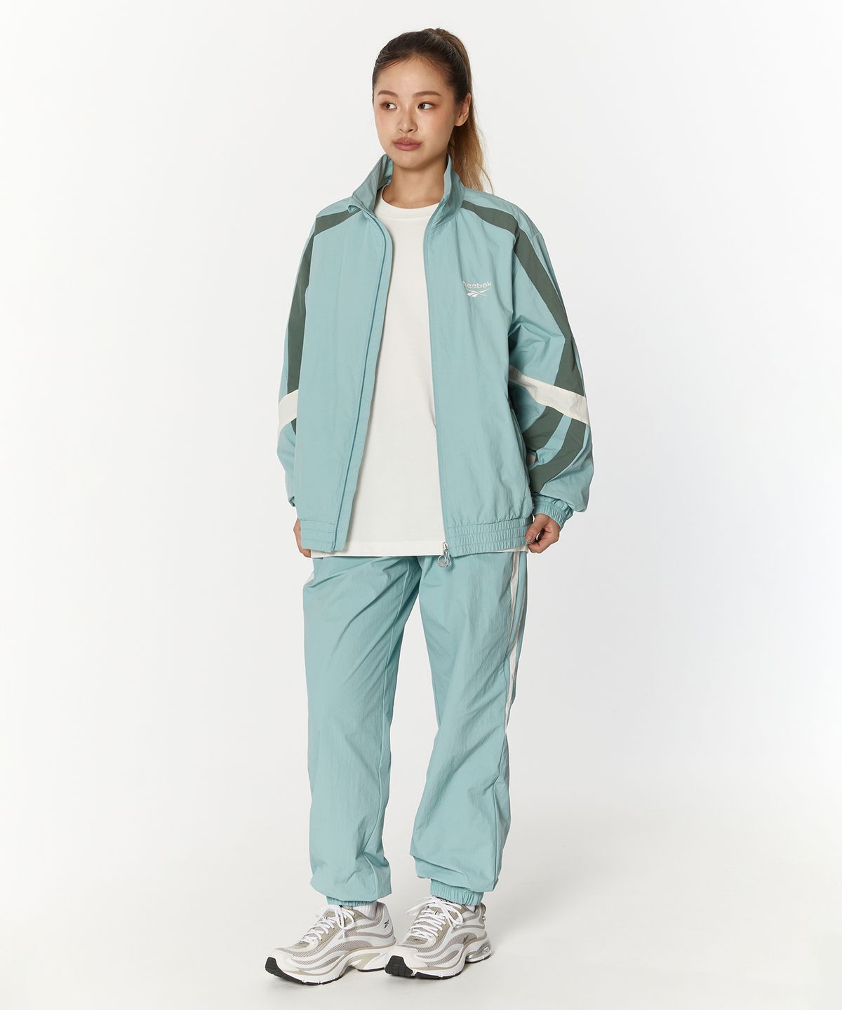 리복(REEBOK) 레전드 웜업 윈드 브레이커 - 민트