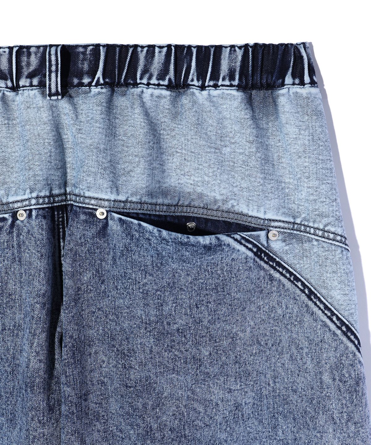 크리틱(CRITIC) COLOR BLOCK DENIM PANTS LIGHT INDIGO