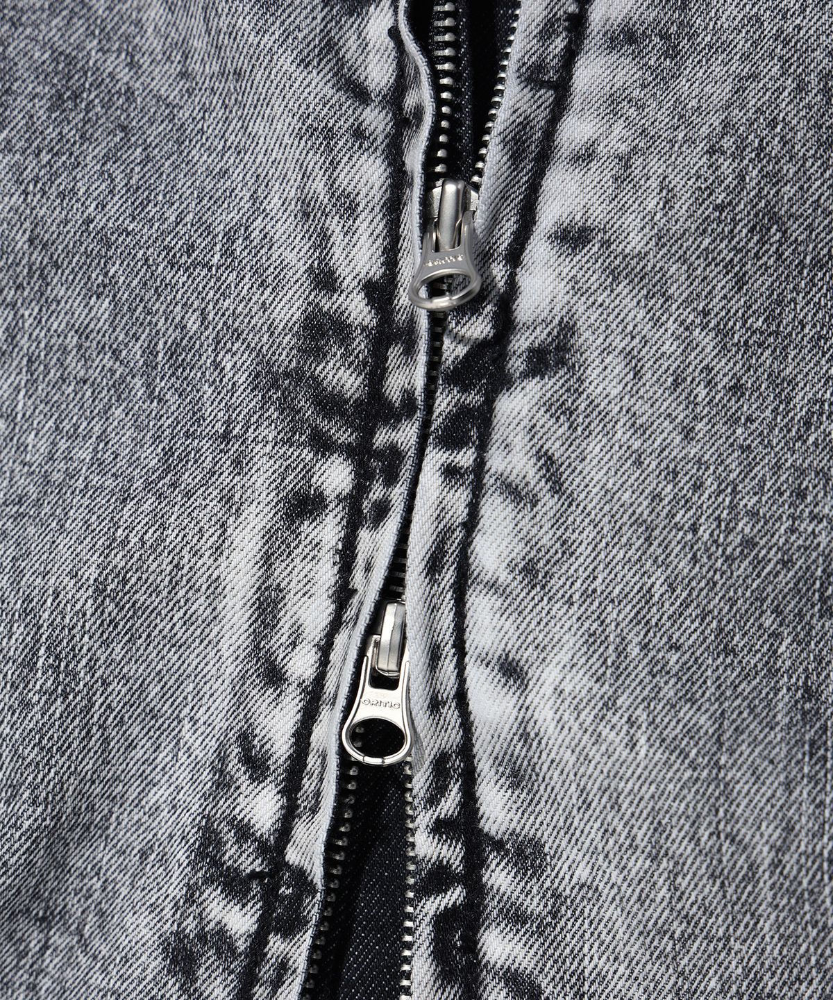 크리틱(CRITIC) COLOR BLOCK HOOD DENIM JACKET LIGHT GREY