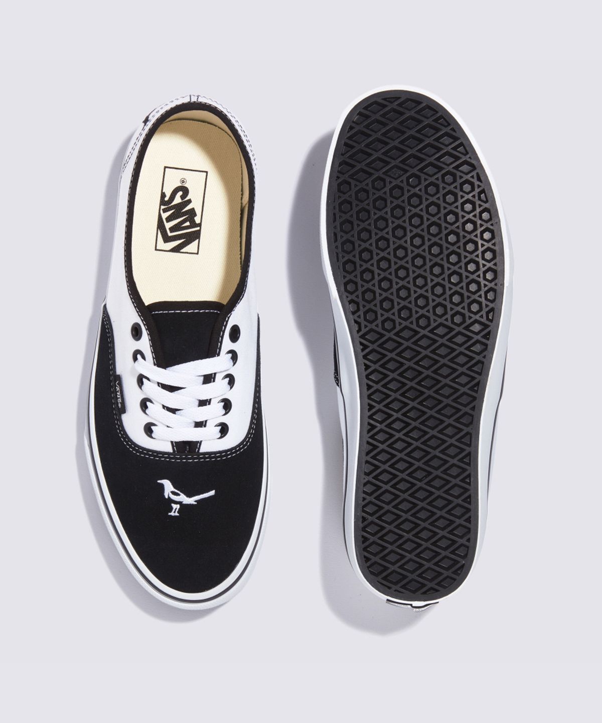 반스(VANS) 어센틱 - (맥파이 버드) 블랙:화이트 / VN0009PVBPB1