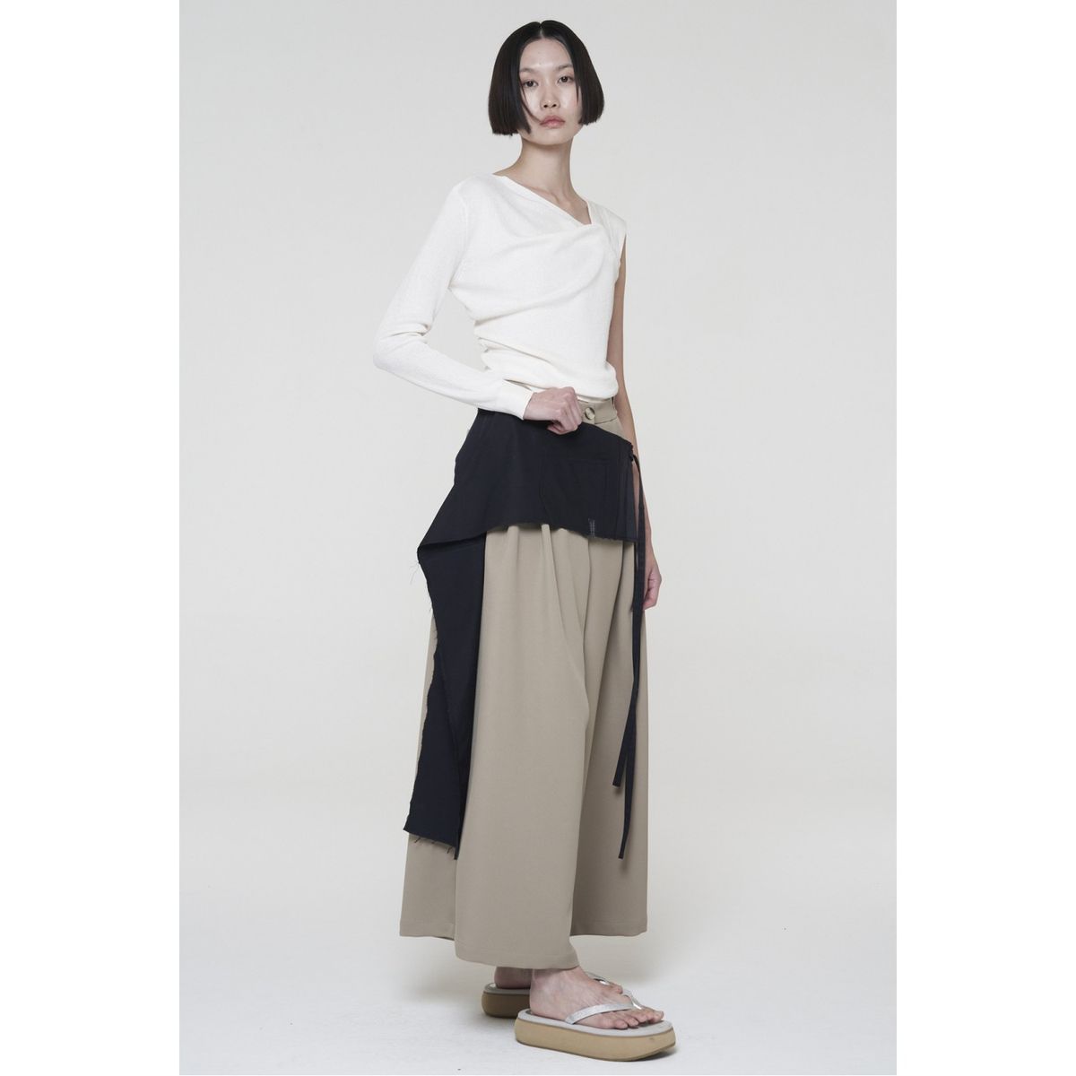 래코드(RECODE) Patch Detail Wide Pants_RQPAS24541BEX