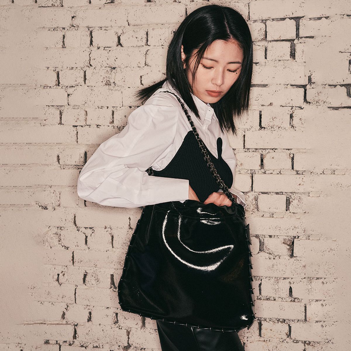 에이앤레이(AEIREI) AR_Leather chain shoulder bag_2color