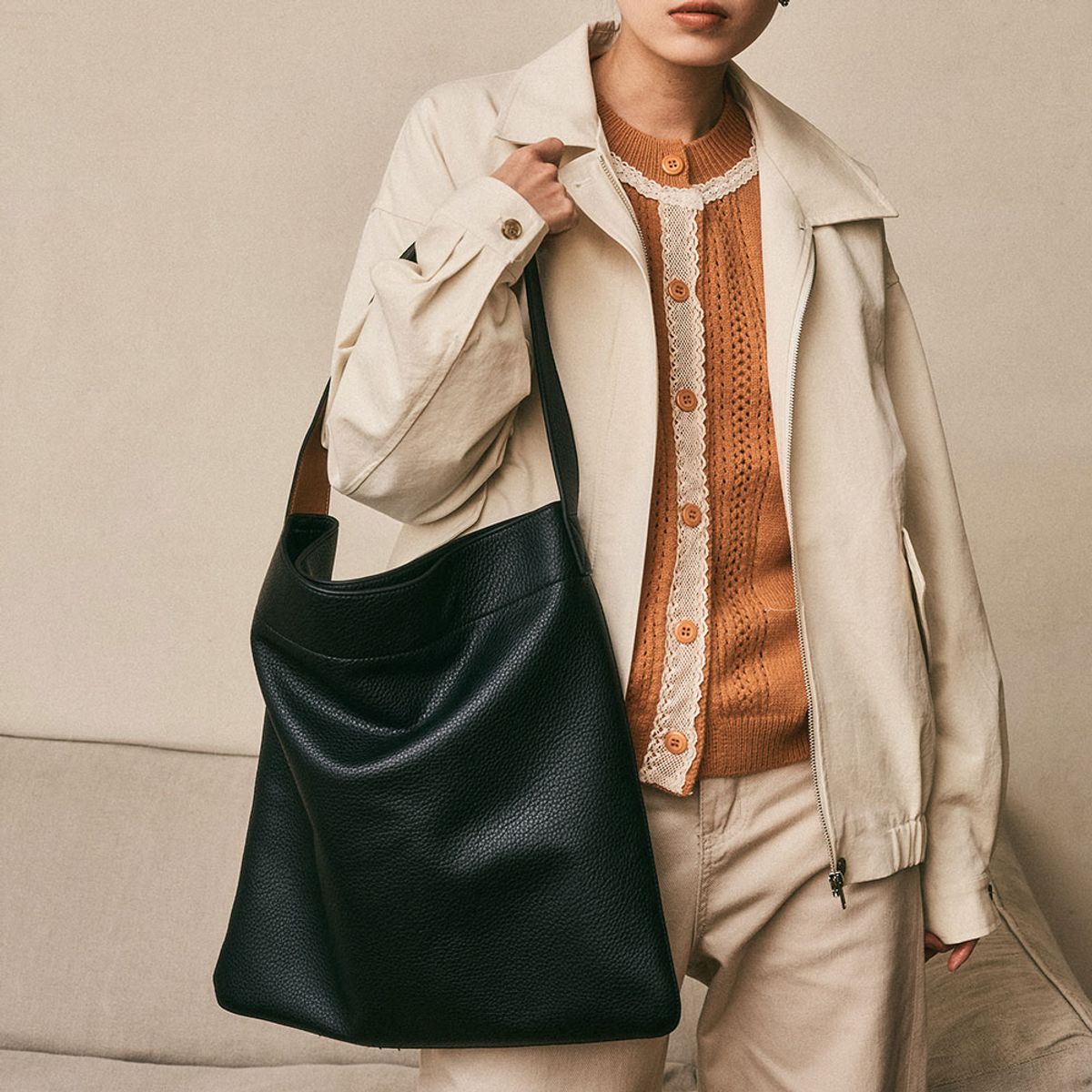 에이앤레이(AEIREI) AR_Daily cozy shoulder bag
