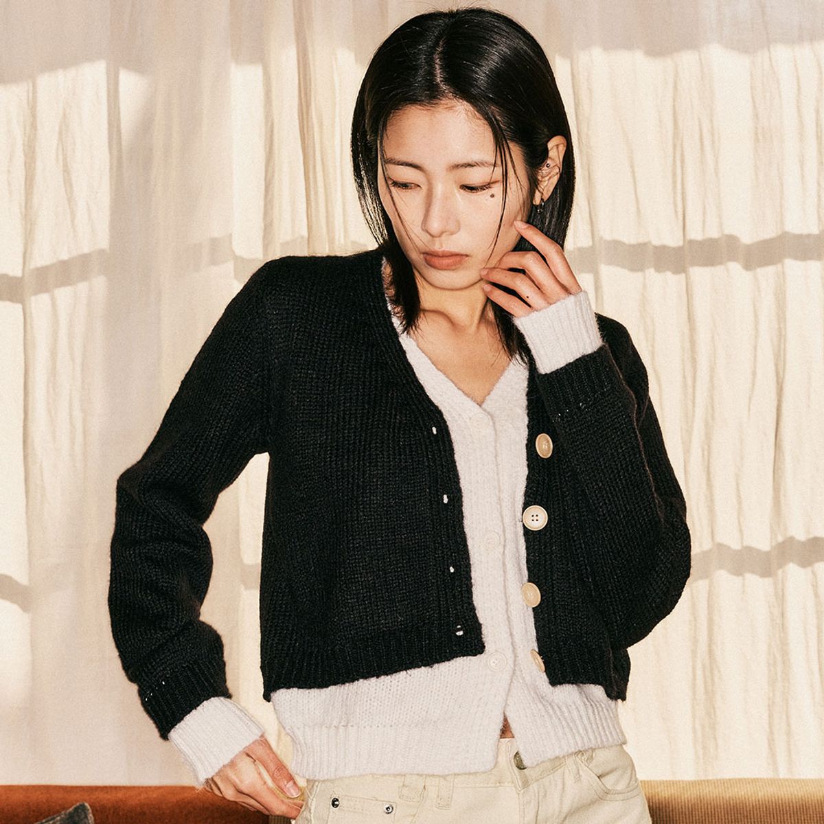 에이앤레이(AEIREI) AR_Fake layered vivid cardigan_3color
