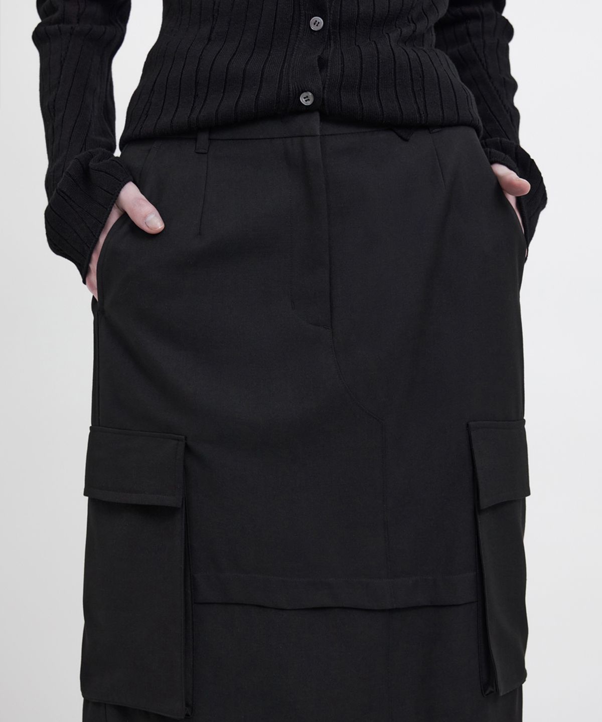 유스(YOUTH) Cargo Maxi Skirt - Black