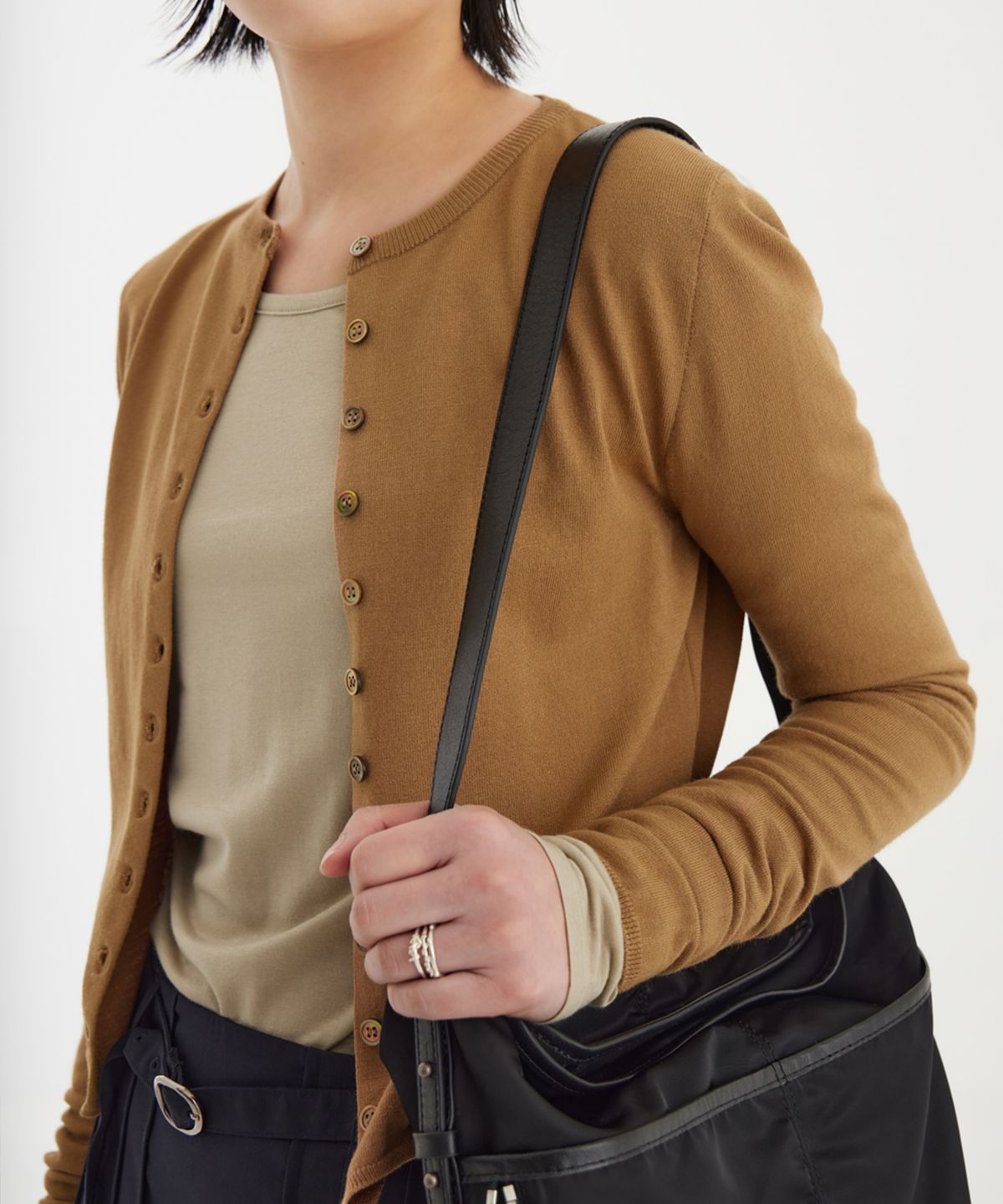 유스(YOUTH) Buttoned Knit Cardigan - Brown