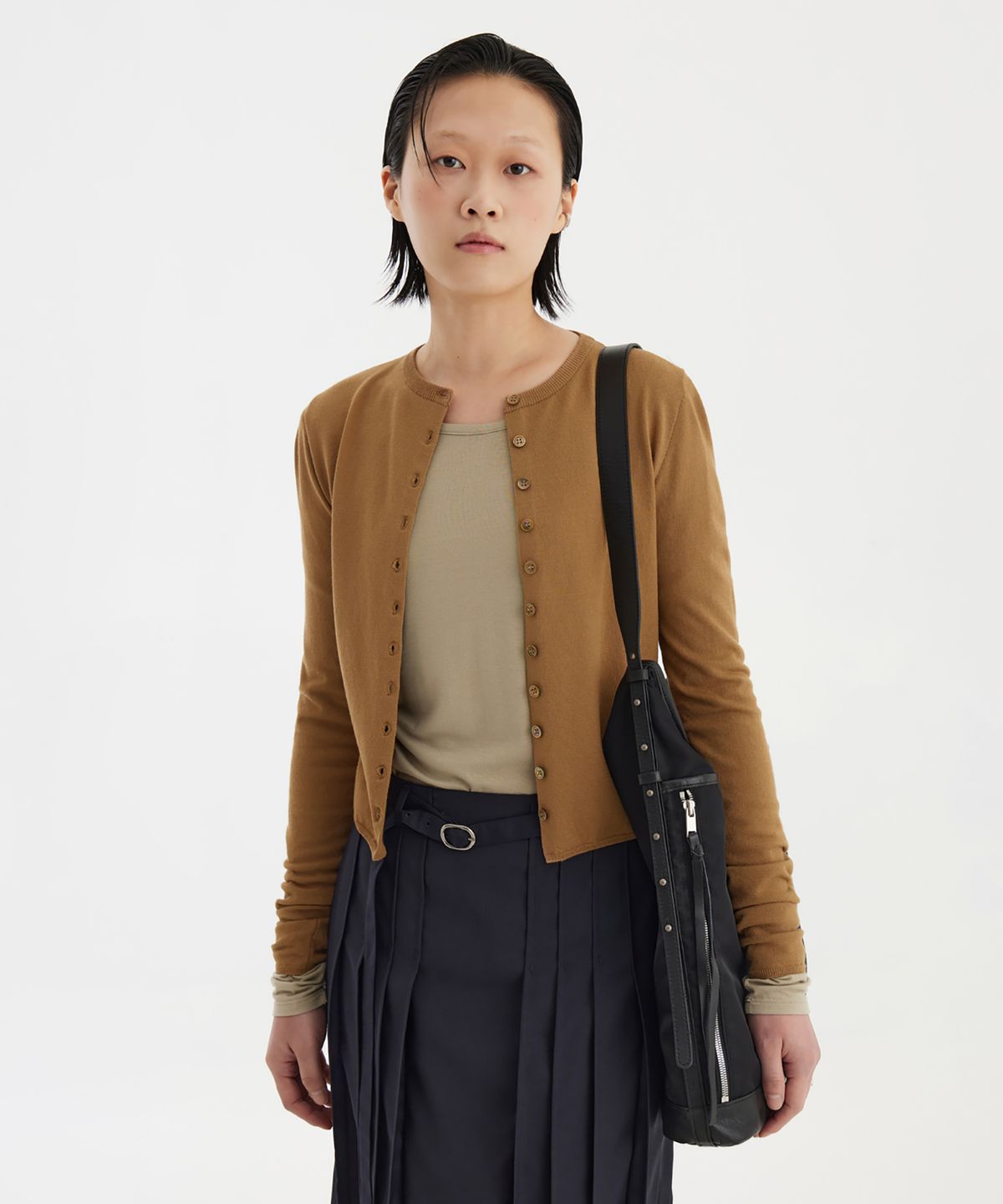 유스(YOUTH) Buttoned Knit Cardigan - Brown