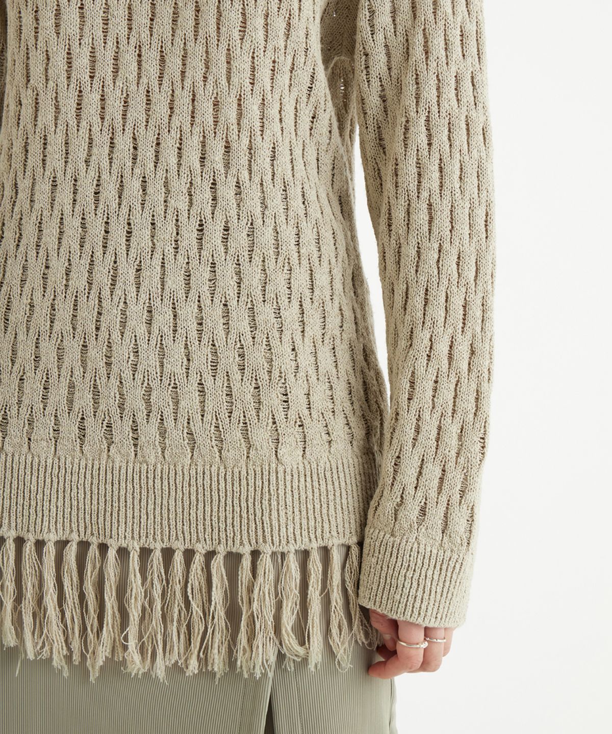 유스(YOUTH) Tassel Crewneck Knit Top - Sage Green